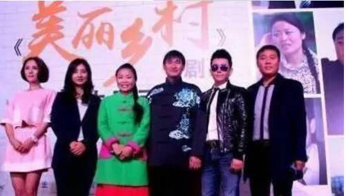 滚滚长江东逝水明星大衣哥朱之文也做黑茶了！