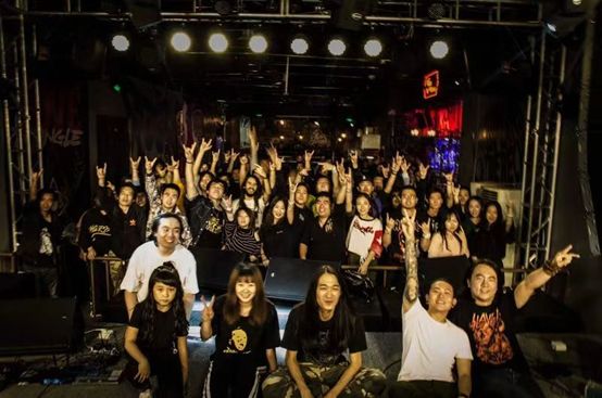  深訪 | 重金屬肆分之叁死樂隊與搖滾之間的戀愛 