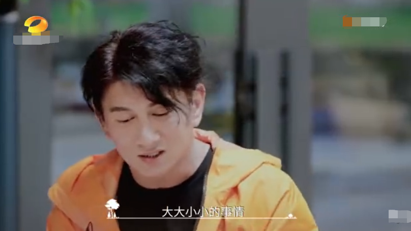 成炫娃狂魔!吴奇隆上综艺展带娃能力,金句频出秀幸福,感叹当父母不容易!