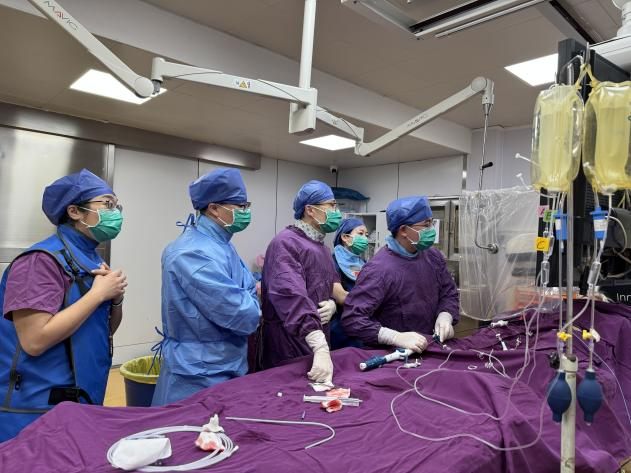 心脏是怎么固定的【学科技术】南昌市第一医院成功开展螺旋主动固定式无导线心脏起搏器植入术_https://www.jmylbn.com_新闻资讯_第4张