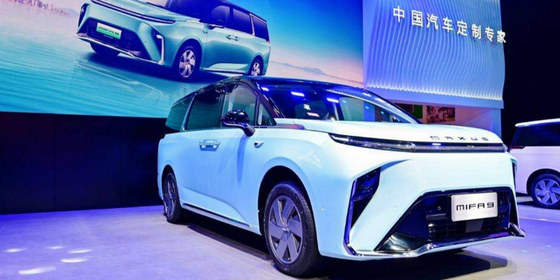 广州车展 | 上汽大通再度加码30万元级市场 纯电MPV成自主品牌高端化新赛道