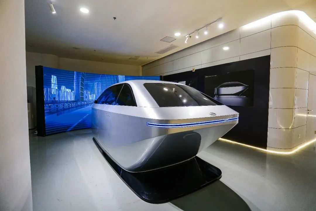 强打科技标签突围发展瓶颈，广汽集团千亿元重仓研发