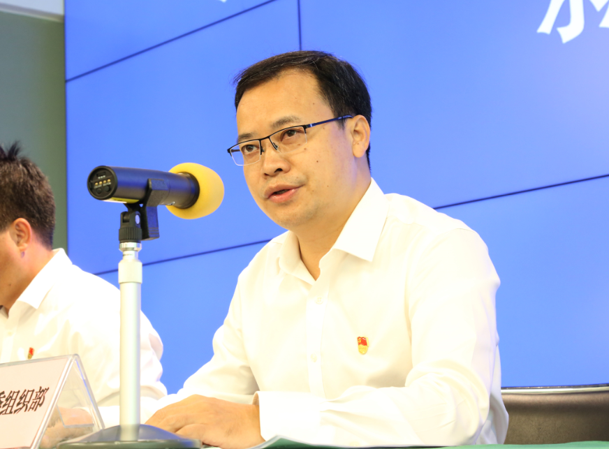 开平市委政法委专职副书记,市扫黑除恶办主任谢长安:"开平市开展扫黑