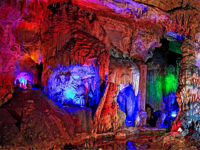 仙西山612021桃花节|仙西山水洞寨/穿雨林谷/民族表演/可以坐着飞天