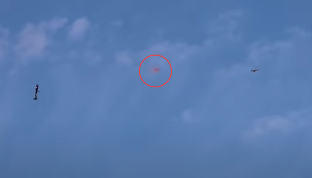 还是局座厉害！美国新型反无人机系统，或许受到了海带缠潜艇启发。的图11