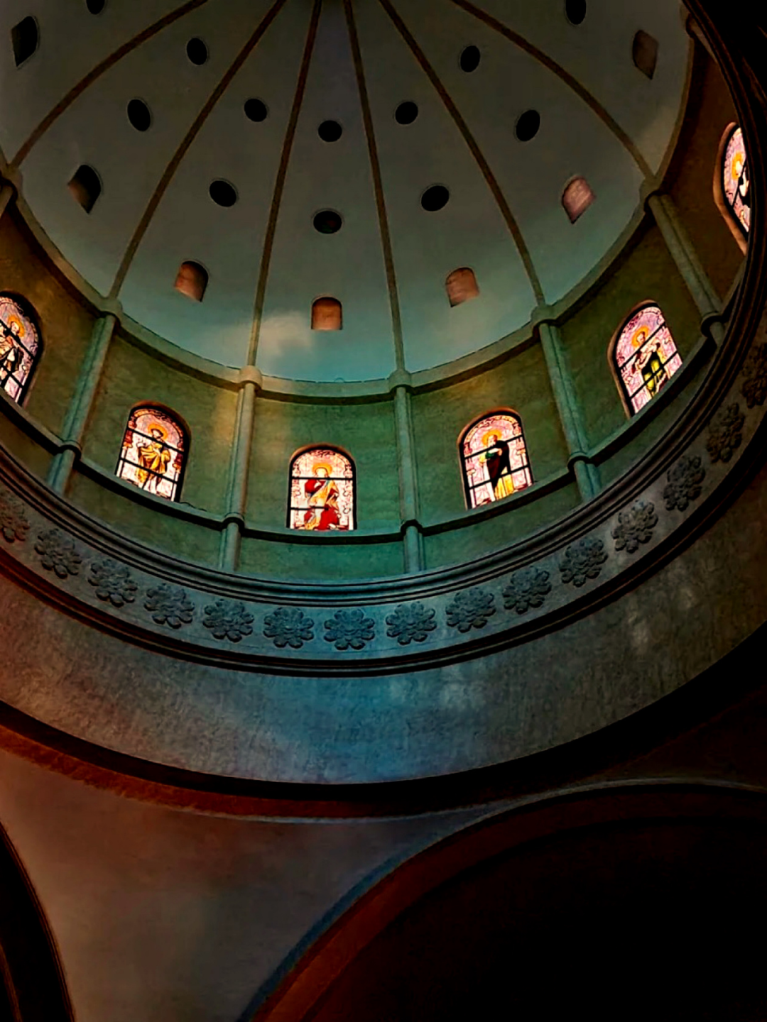 近日爆火成网红打卡点的昆明耶稣圣心堂，长啥样？