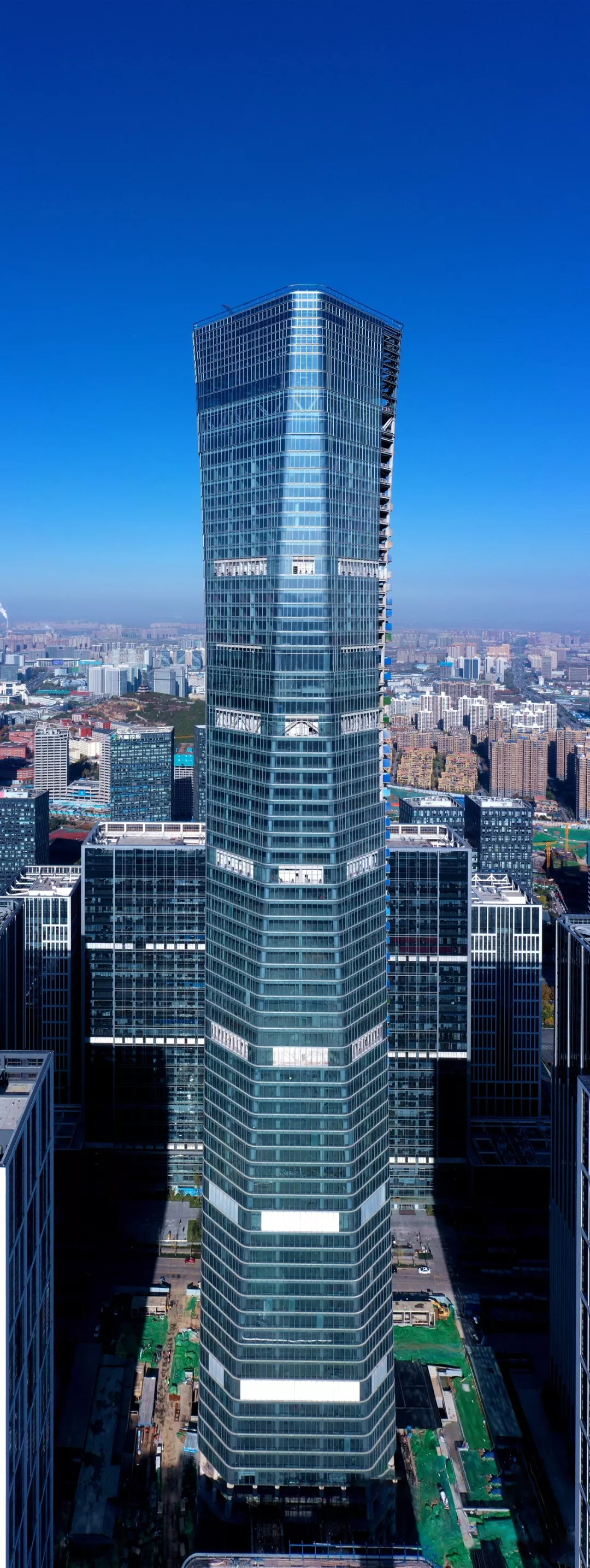 济南第一高楼云鼎大厦获2022全球最佳高层建筑杰出奖300399米