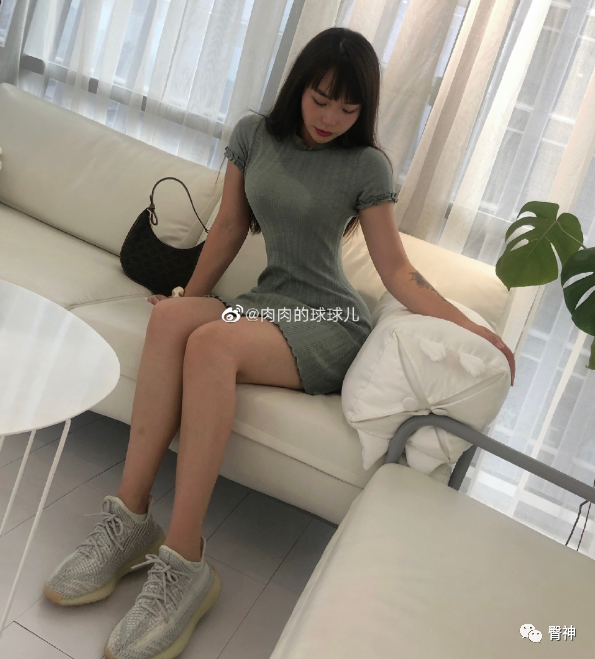 【美女】这哪里是“壮汉出街”，明明是“靓女闪现”....（组图） - 11