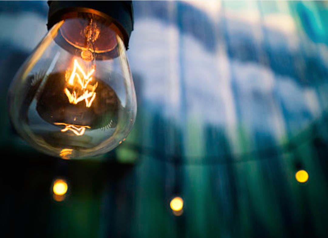 一个人如果没有逻辑思维能力，往往也轮不到拼其他能力