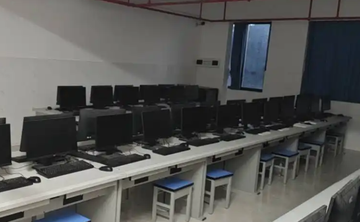 屏幕截图 2025-12-13 203550.png