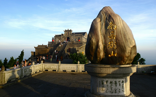 魔性黃蓋雕像，居然在5A級景區？ 旅遊 第6張