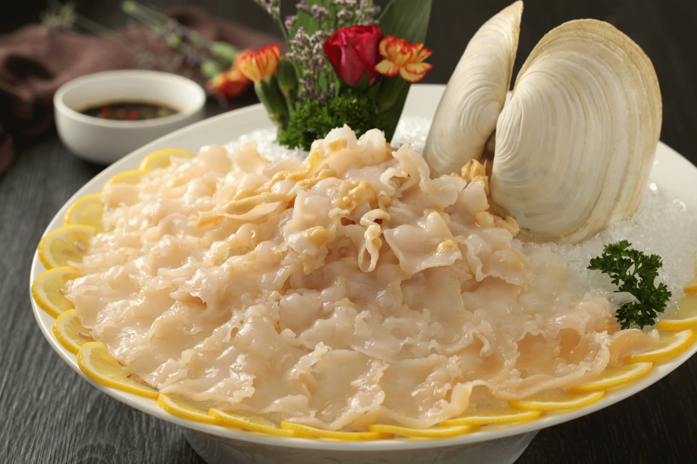 来自美国和加拿大北太平洋沿海的巨型象拔蚌,肉质脆嫩,爽翻了!