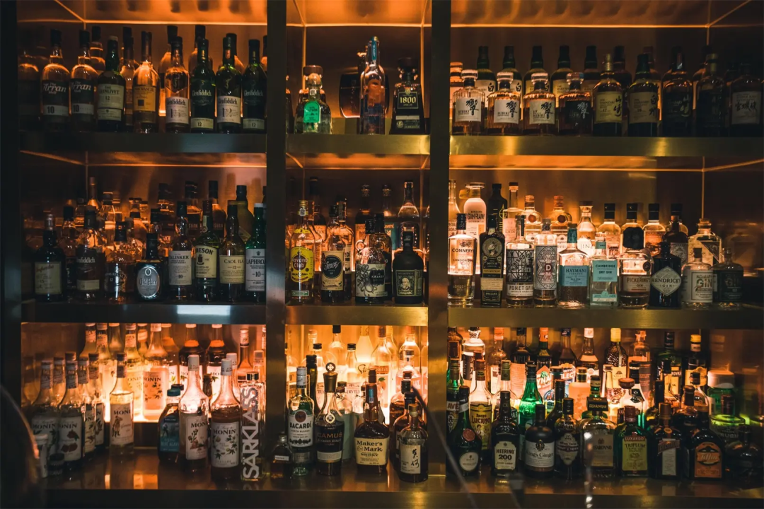 南山金牛广场￥299秒100元代金券barroom1个年轻人时尚聚集地邂逅灵魂