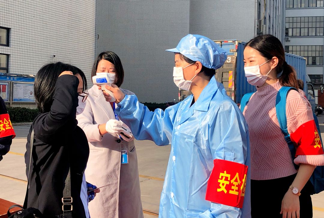 团结起来，紧紧依靠党员群众，坚决打好疫情防控阻击战(图6)