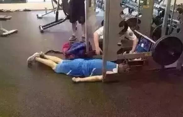 饮食健美健身操视频_健美饮食的原则有哪些_健身健美饮食/