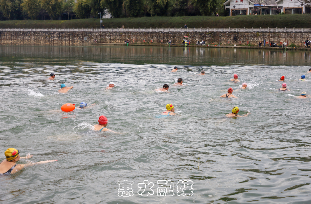 ǭ���ݻ�ˮ������Ӿ�����߳�������ϲ���´�