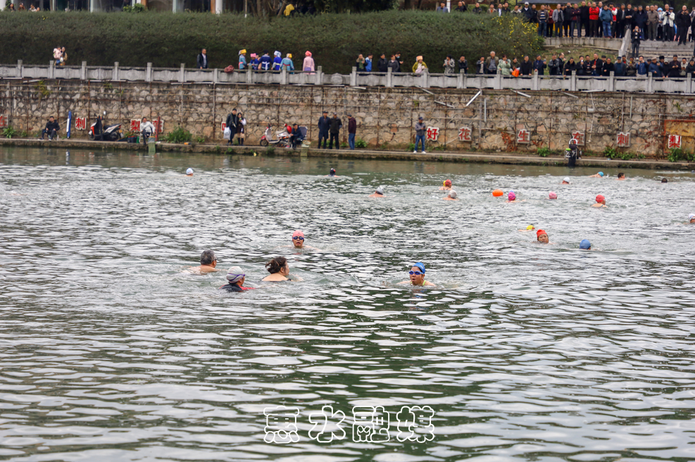 ǭ���ݻ�ˮ������Ӿ�����߳�������ϲ���´�