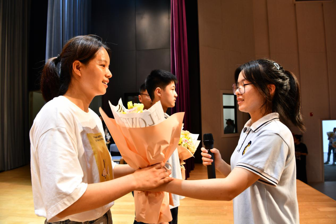 青春逐梦笃行致远杭州市拱宸中学2022届毕业典礼