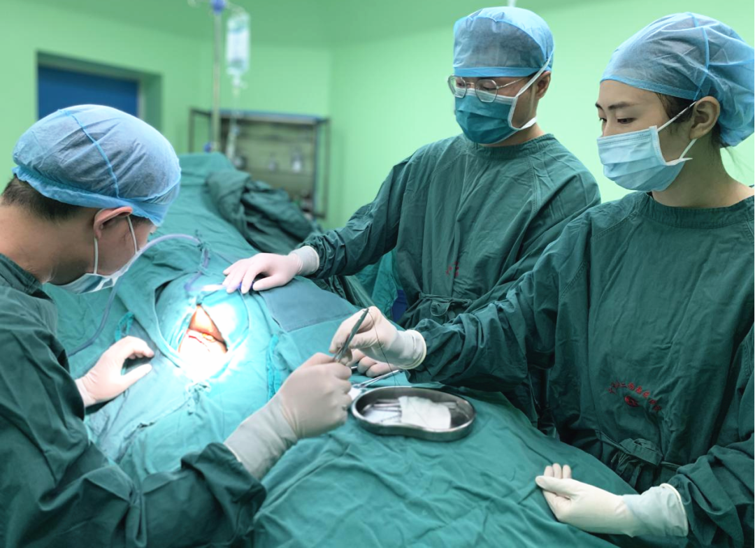 为什么手术要这么多剪刀【护理科普】手术室护士=递钳子剪刀？哪有这么简单！_https://www.jmylbn.com_新闻资讯_第6张