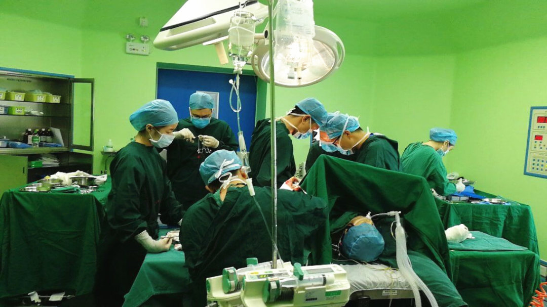 为什么手术要这么多剪刀【护理科普】手术室护士=递钳子剪刀？哪有这么简单！_https://www.jmylbn.com_新闻资讯_第8张