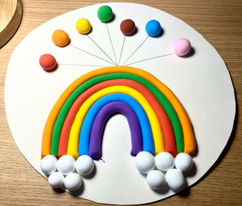 教你制作六一儿童节手工「彩虹气球」,简简单单又好看