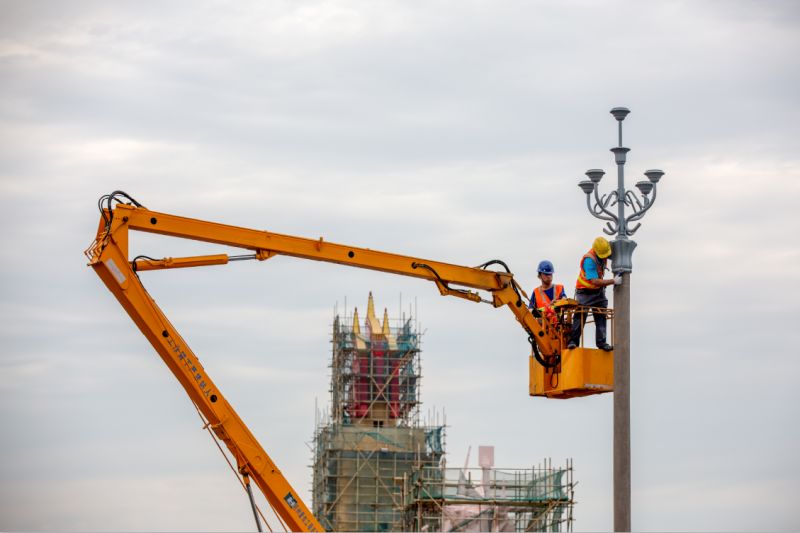 长江大桥年底恢复通车 10月白玉兰灯“点亮”