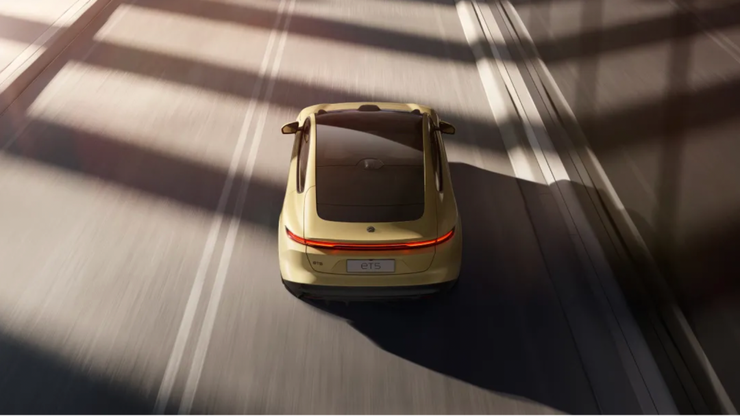 绝杀Model 3/单挑BBA 蔚来ET5“吸粉能力”到底行不行?(图14)