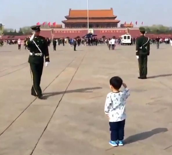 23张人性与爱的图片，看到第一张就受不了！（组图） - 17