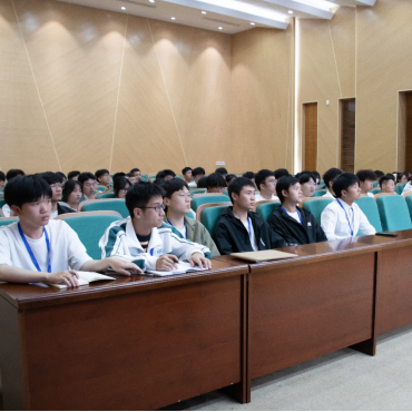 汲取精神力量，践行“八八战略”——人工智能学院学生党支部召开主题党日活动