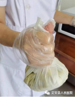 烫熨治疗贴怎么用【中医特色疗法】海南省人民医院定安分院推出这些中医特色疗法为健康护航！_https://www.jmylbn.com_新闻资讯_第14张