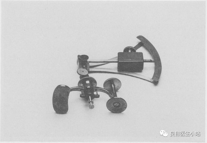 goldmann眼压计怎么读眼学医史03期：19世纪的眼压计发展史_https://www.jmylbn.com_新闻资讯_第2张