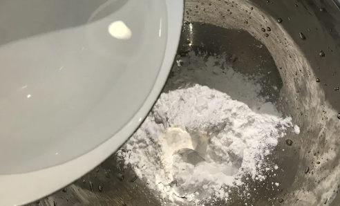 广东特色美食蒸肠粉，自己在家就能做，方法很简单！