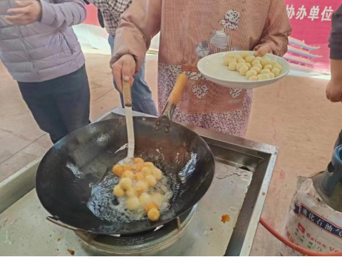 宜春萬載縣多地開展萬家燈火媽媽的味道廚藝技能大賽