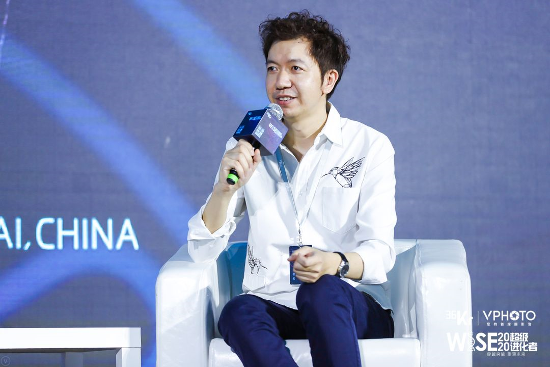 ������ߣ�С���ֽ�����������