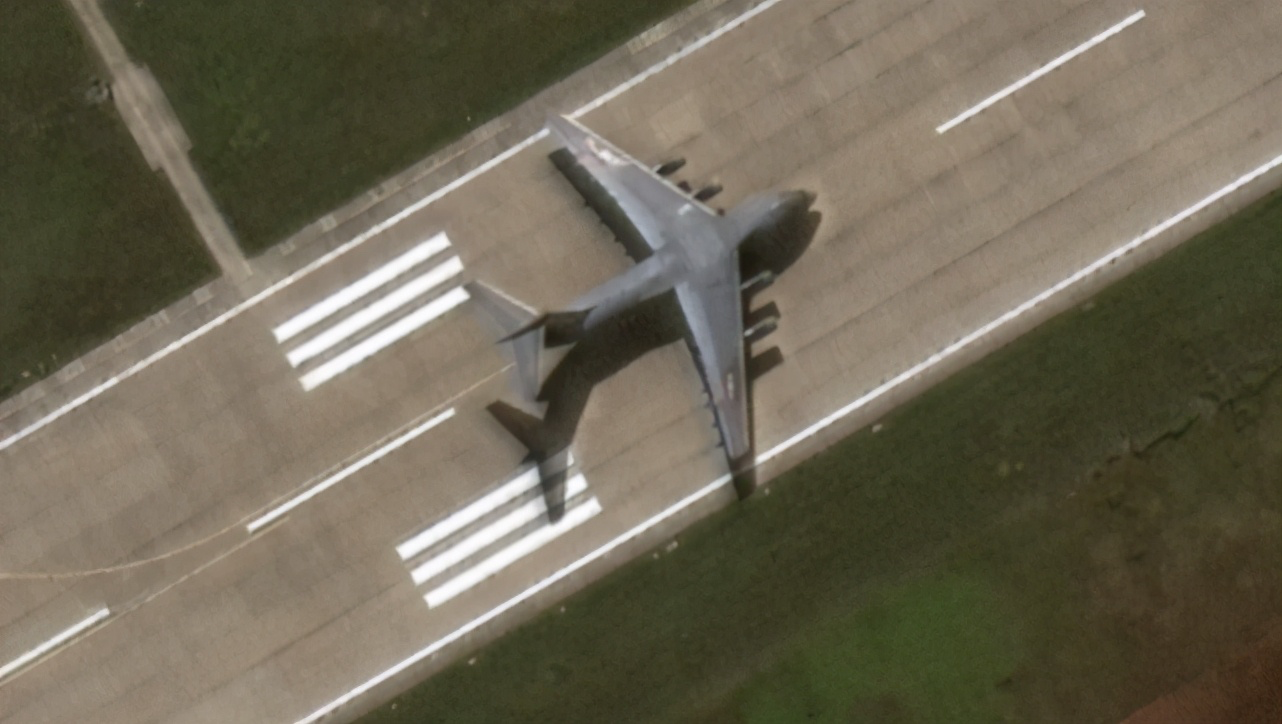 运20成功降落永暑礁，南海又多了一艘“不沉的巨型航母”