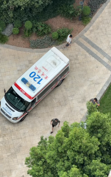 Chongqing Child Fall ： Toddler Dies After 12 Minutes Alone on 18th Floor