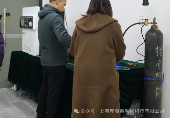 蘇州某科技有限公司赴上海理濤考察設(shè)備導(dǎo)管爆破及動力注射流量測試儀二合一