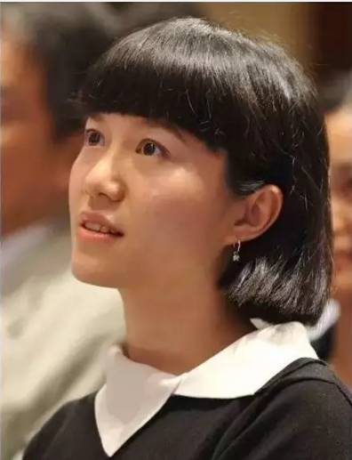 嫁给82岁杨振宁的28岁翁帆,这20年都经历了什么?