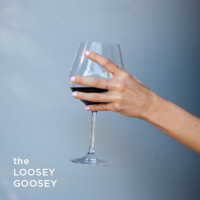 看他怎么拿酒杯，就知道他是什么样的人？ 90%的人都说准!