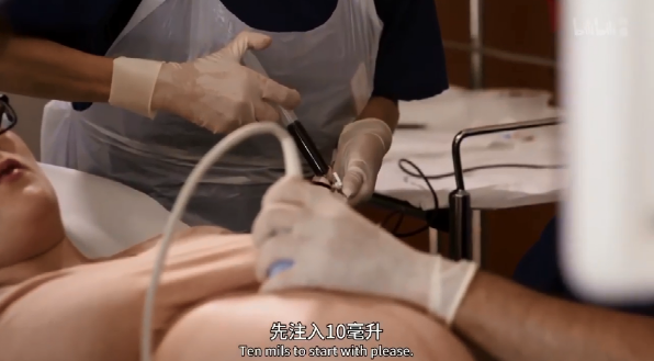 这群医生的手术台，是子宫！