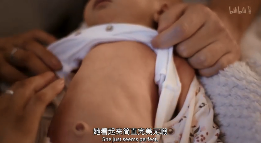 这群医生的手术台，是子宫！
