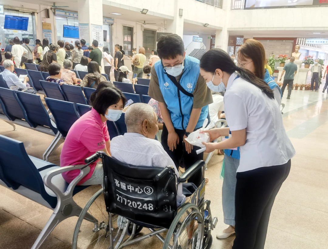 24小时专业跑腿服务	陪诊跑腿服务全程透明收费专家跑腿预约挂号，提供一站式服务的简单介绍