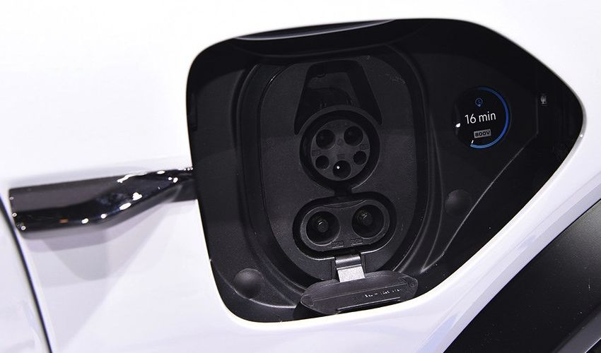 “电闪雷鸣”！！！这些车让北京车展变得好刺激！