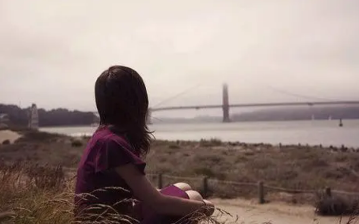 心里没你的人，就别去打扰了，没有意义