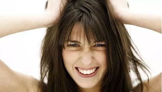 头皮经常瘙痒，弄得不得安生怎么办？