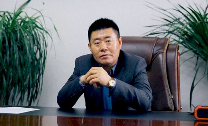 32岁还在捡破烂，8年后他却成了亿万富翁，他凭什么逆袭成功？ - 脉脉