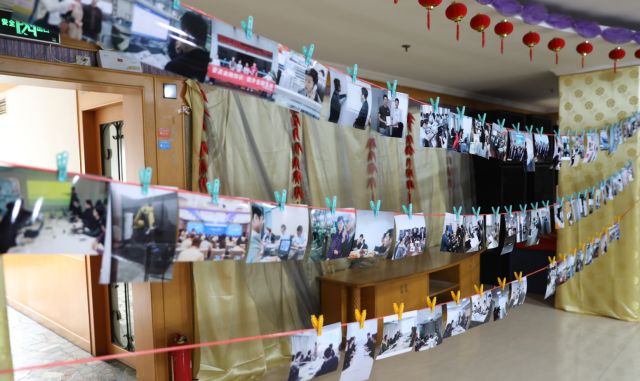 让摄影记录工作，用镜头聚焦发展