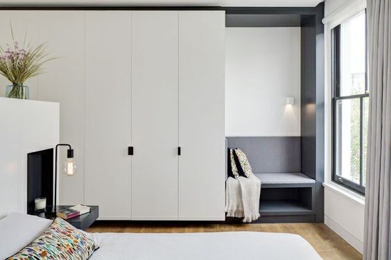 衣柜设计 | 床头床尾的入墙衣柜