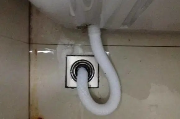 【兰州排水管】原来洗衣机排水管直接插地漏是错的！正确姿势是这样-甘肃智宇塑胶有限责任公司