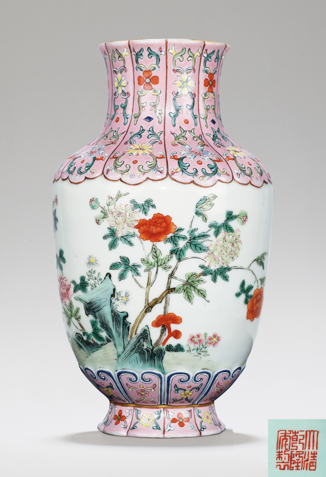 中国古美術・旧西蔵古い純銅純手で宝石を嵌め込んだ絵画を描く金